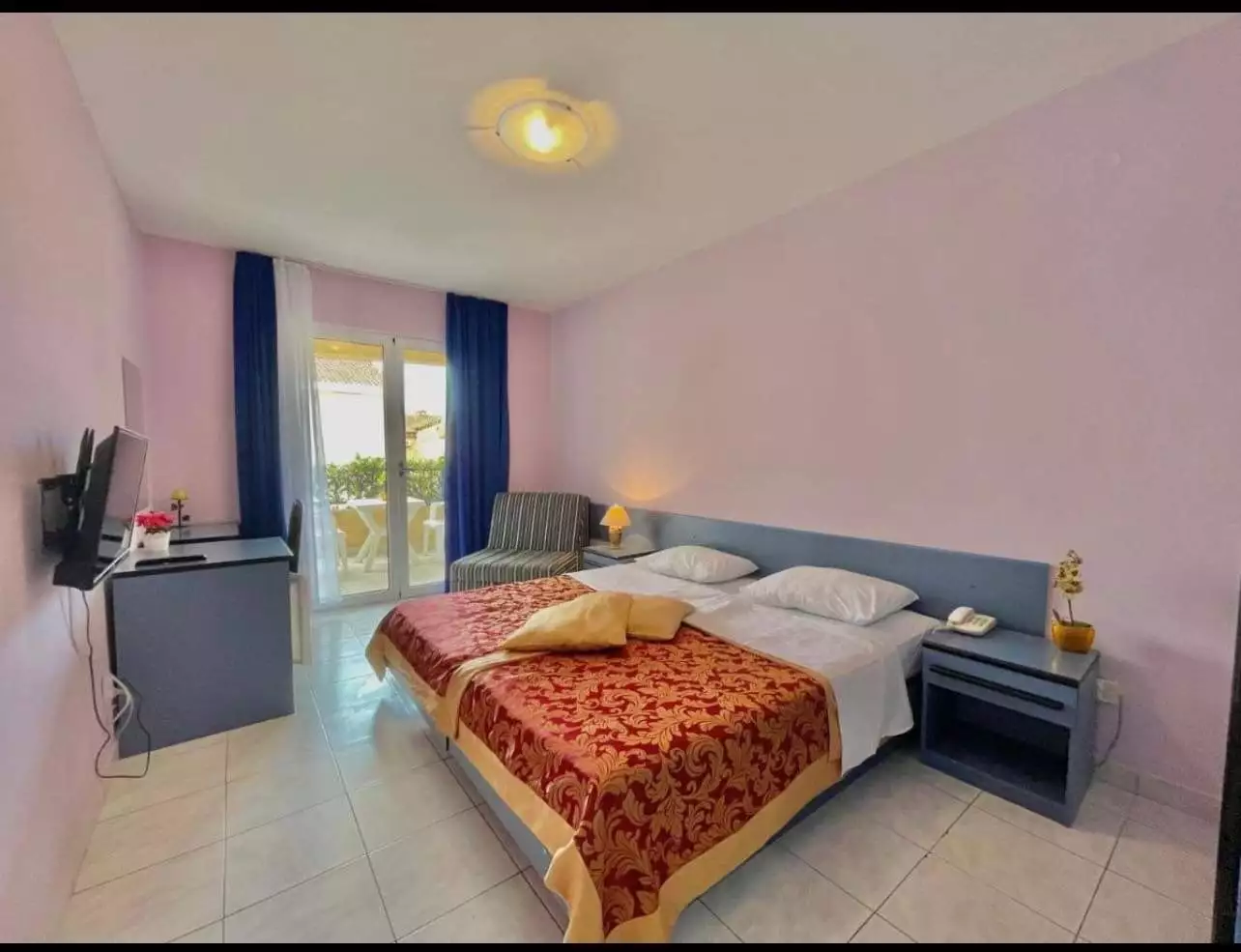 Hotels 2300m² in Montenegro, Budva. Priced at 3000000€ rent photo-33