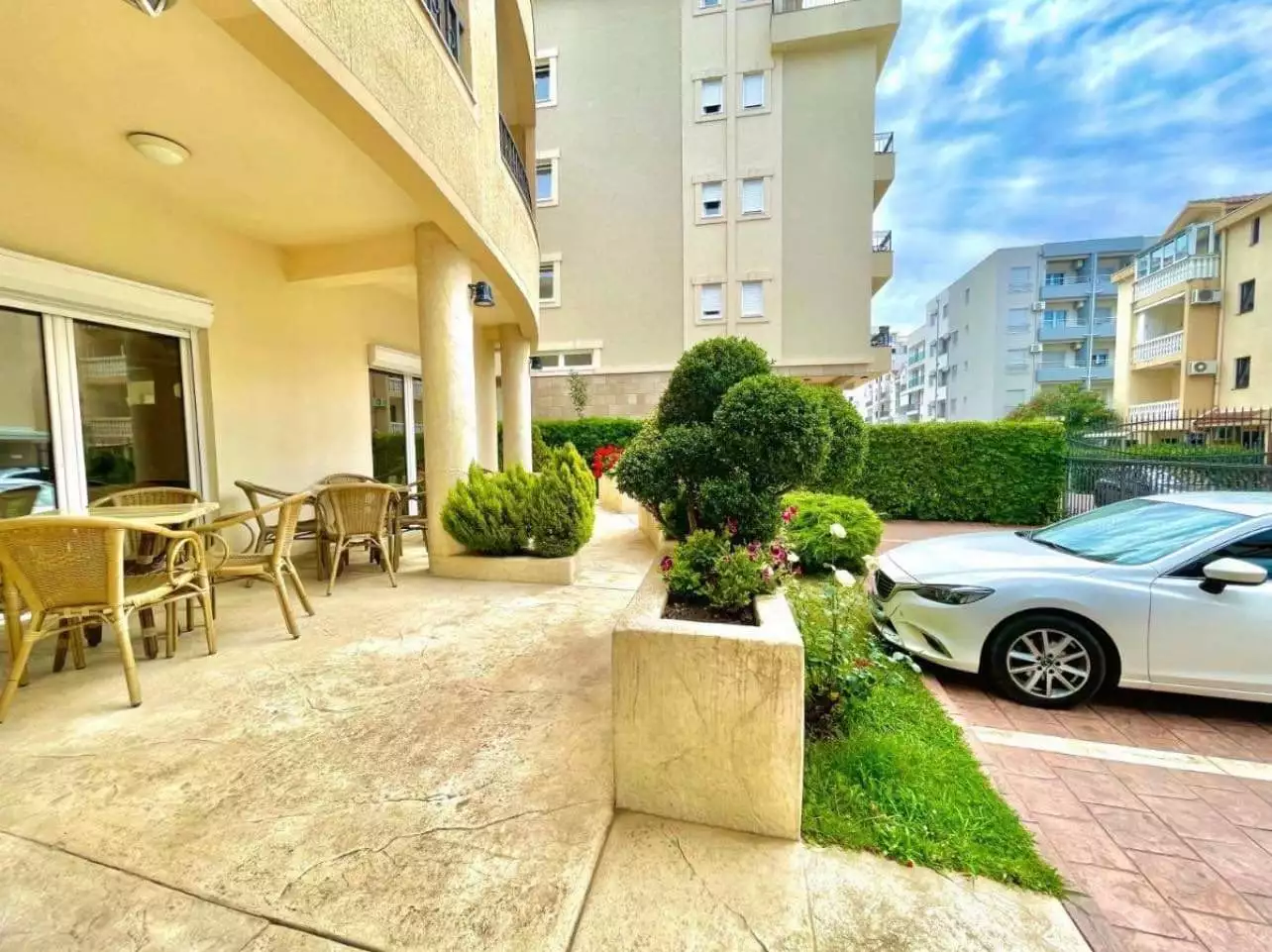 Hotels 2300m² in Montenegro, Budva. Priced at 3000000€ rent photo-51