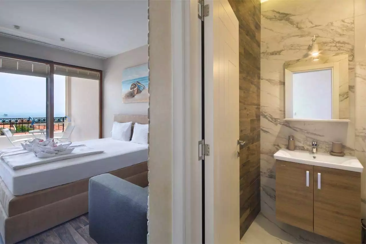 Hotels 570m² in Montenegro, Budva. Priced at 1450000€ rent photo-4