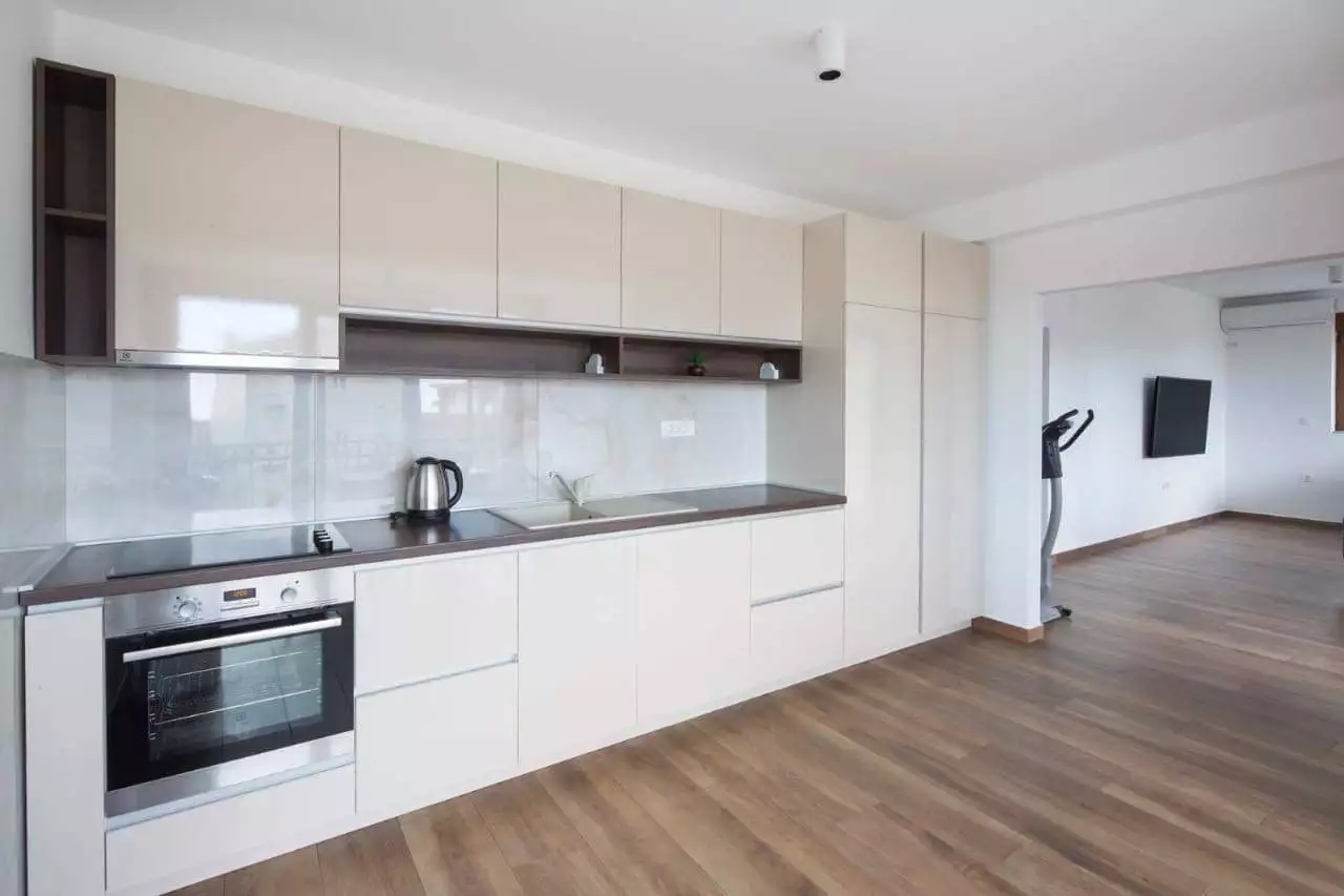 Hotels 570m² in Montenegro, Budva. Priced at 1450000€ rent photo-8