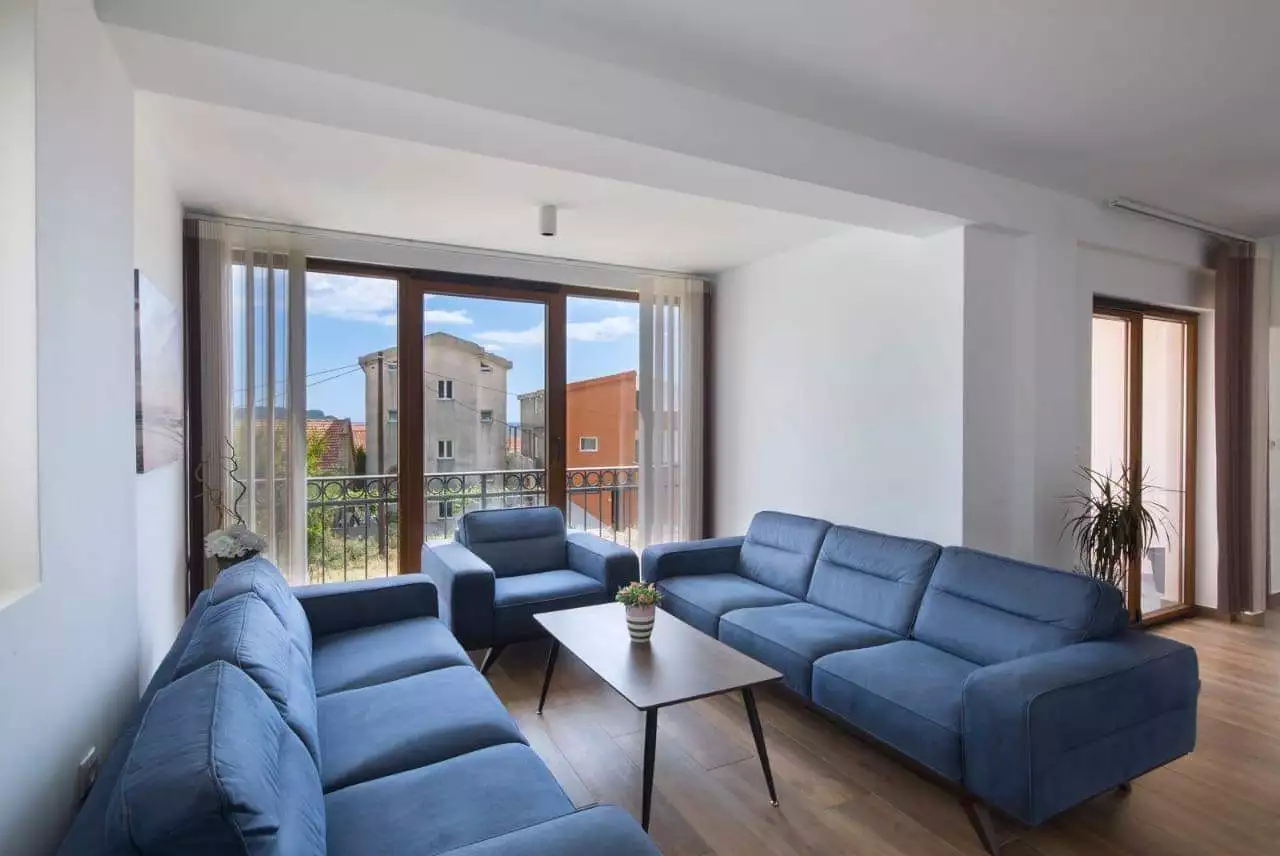 Hotels 570m² in Montenegro, Budva. Priced at 1450000€ rent photo-12