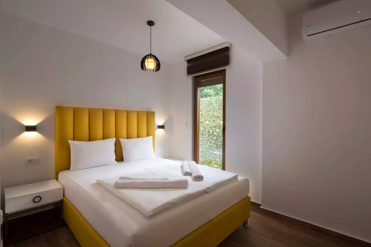 Hotels 570m² in Montenegro, Budva. Priced at 1450000€ rent photo-15