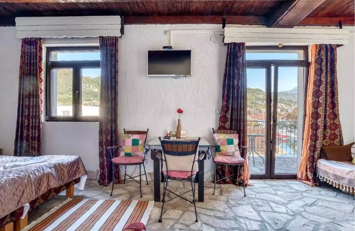 Hotels 500m² in Montenegro, Tivat. Priced at 1500000€ rent photo-10