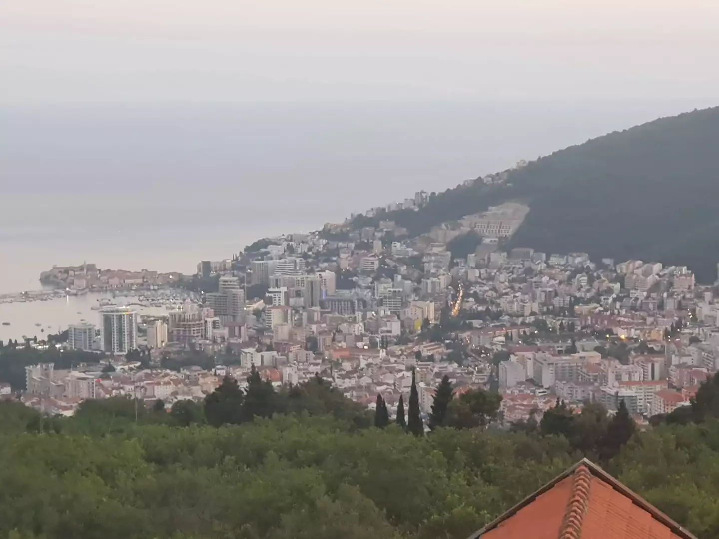 Hotels 235m² in Montenegro, Budva. Priced at 1250000€ rent photo-10