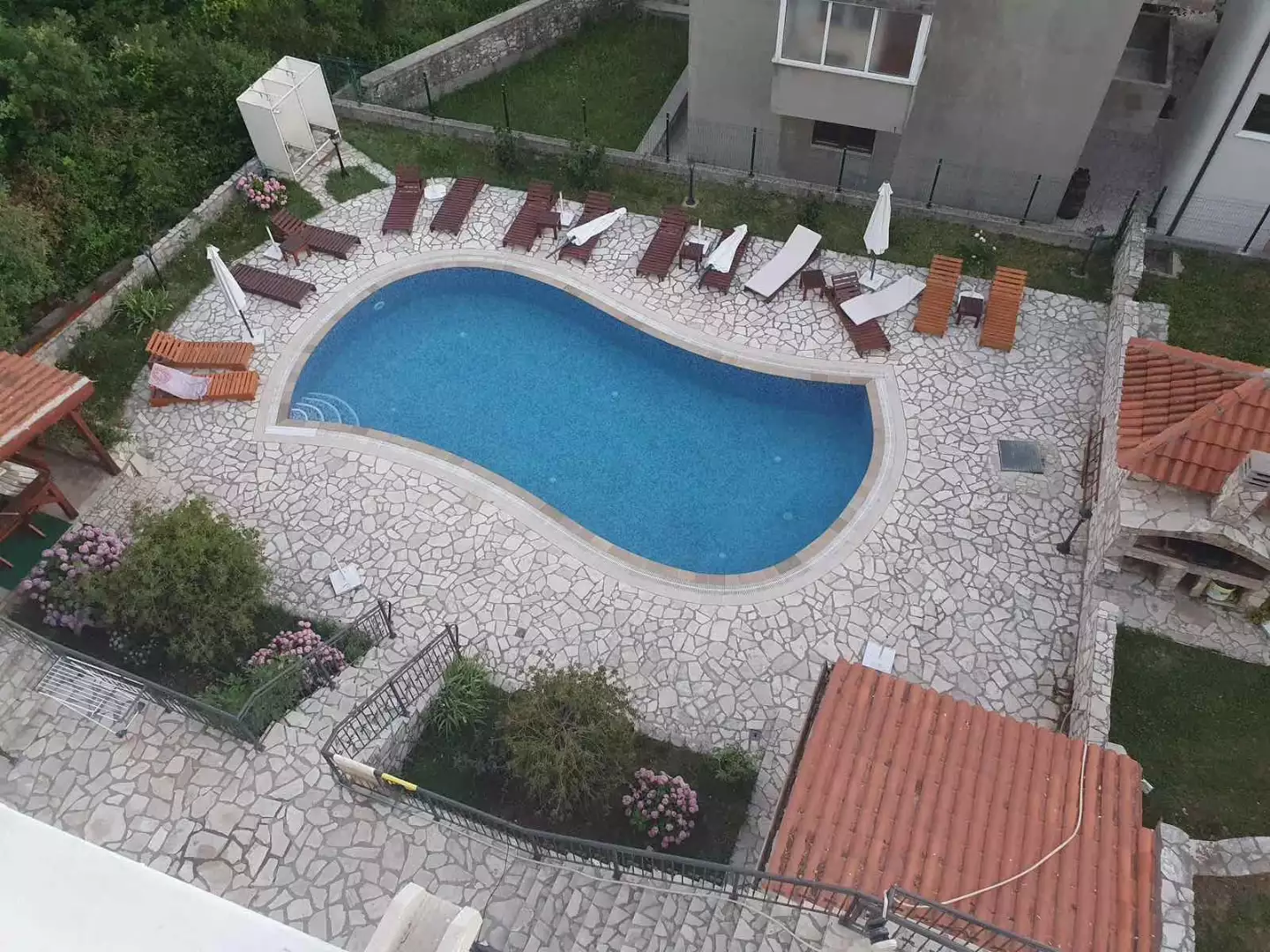 Hotels 235m² in Montenegro, Budva. Priced at 1250000€ rent photo-19