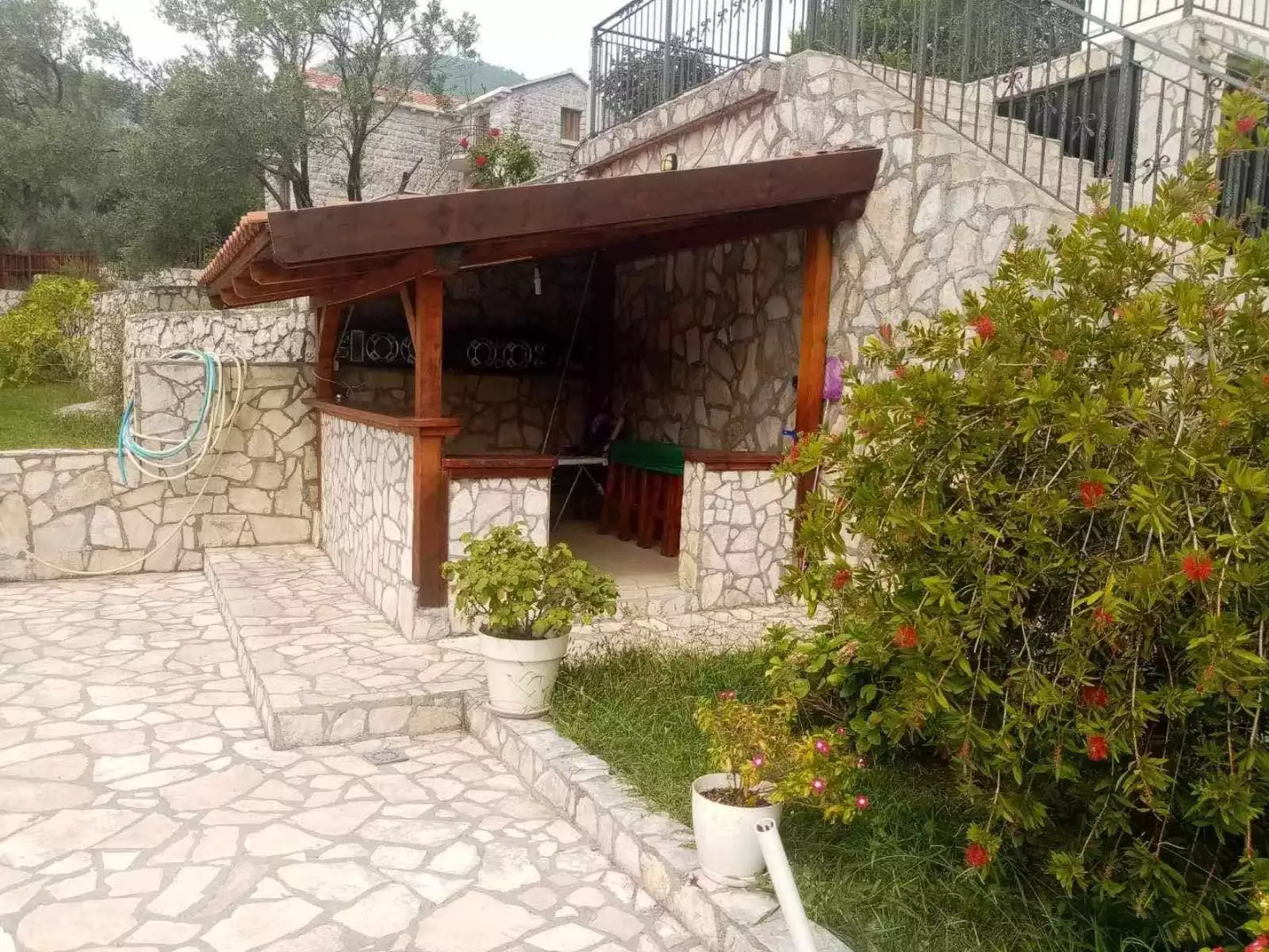 Hotels 235m² in Montenegro, Budva. Priced at 1250000€ rent photo-31
