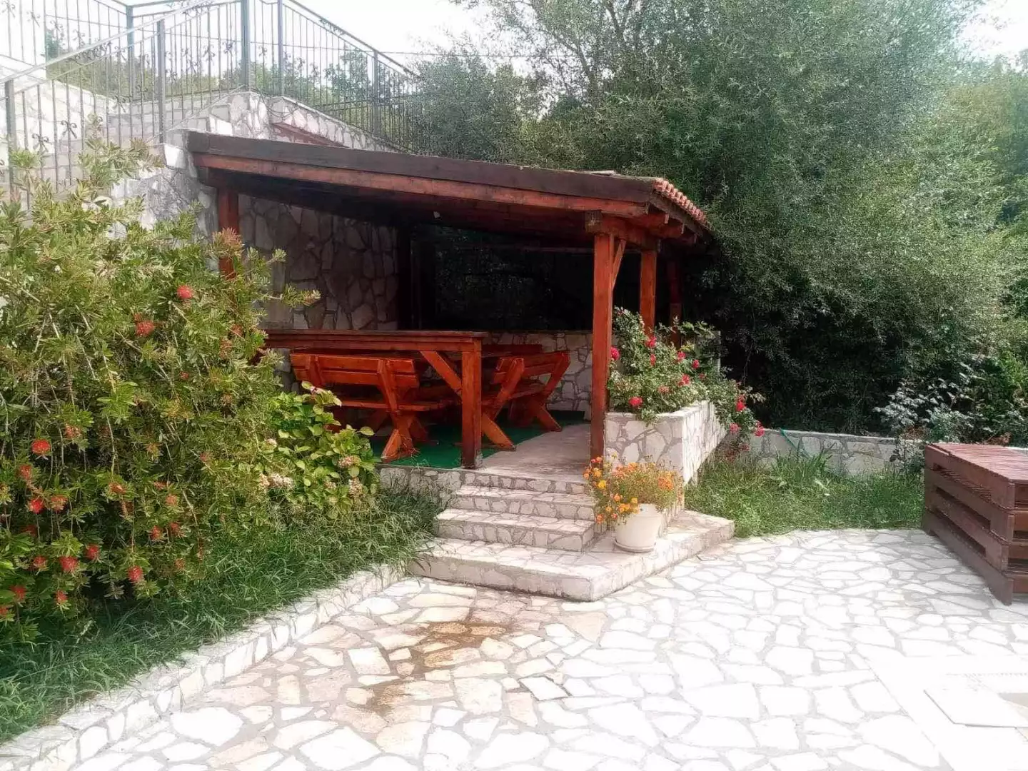 Hotels 235m² in Montenegro, Budva. Priced at 1250000€ rent photo-34