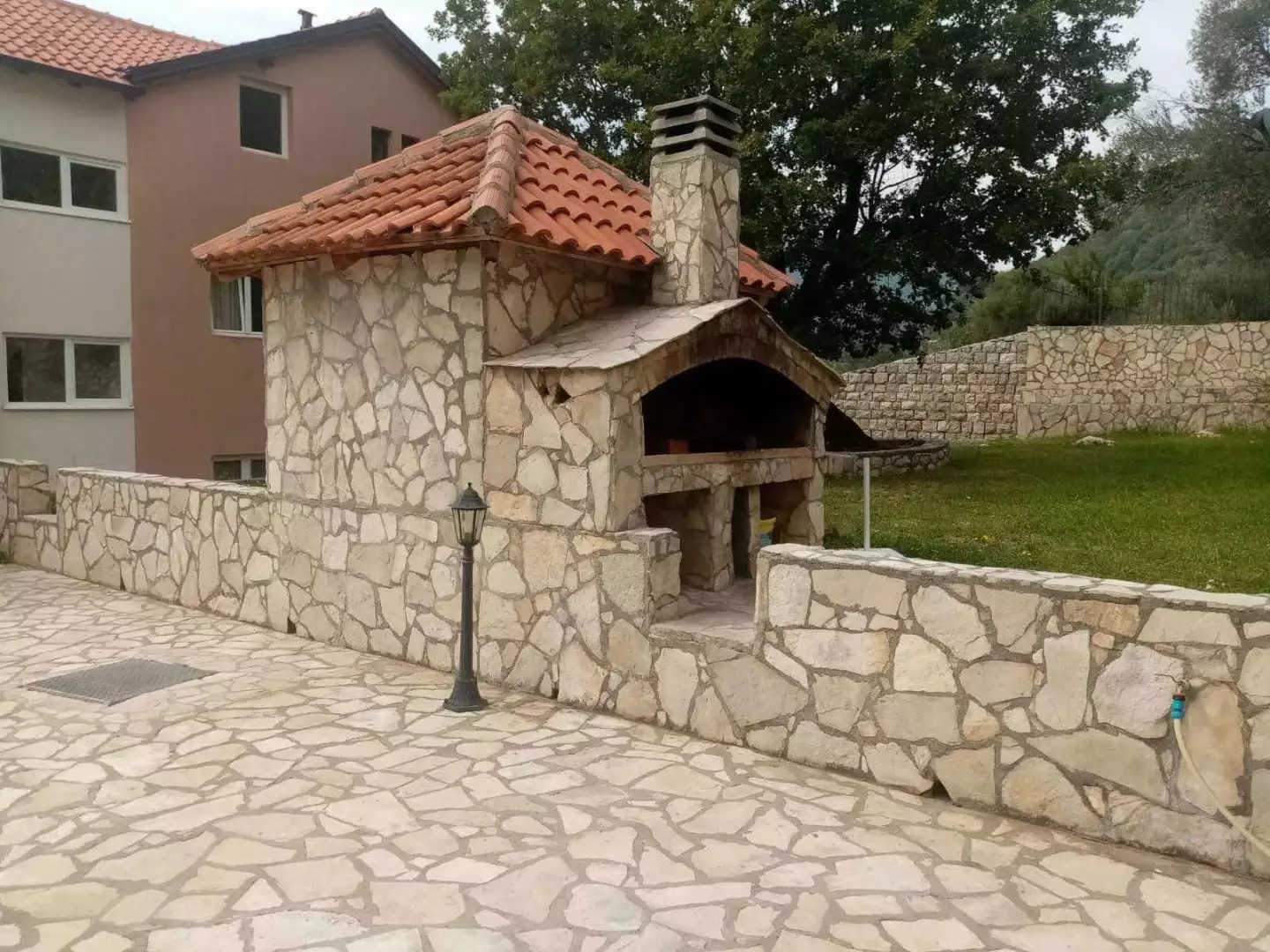 Hotels 235m² in Montenegro, Budva. Priced at 1250000€ rent photo-37