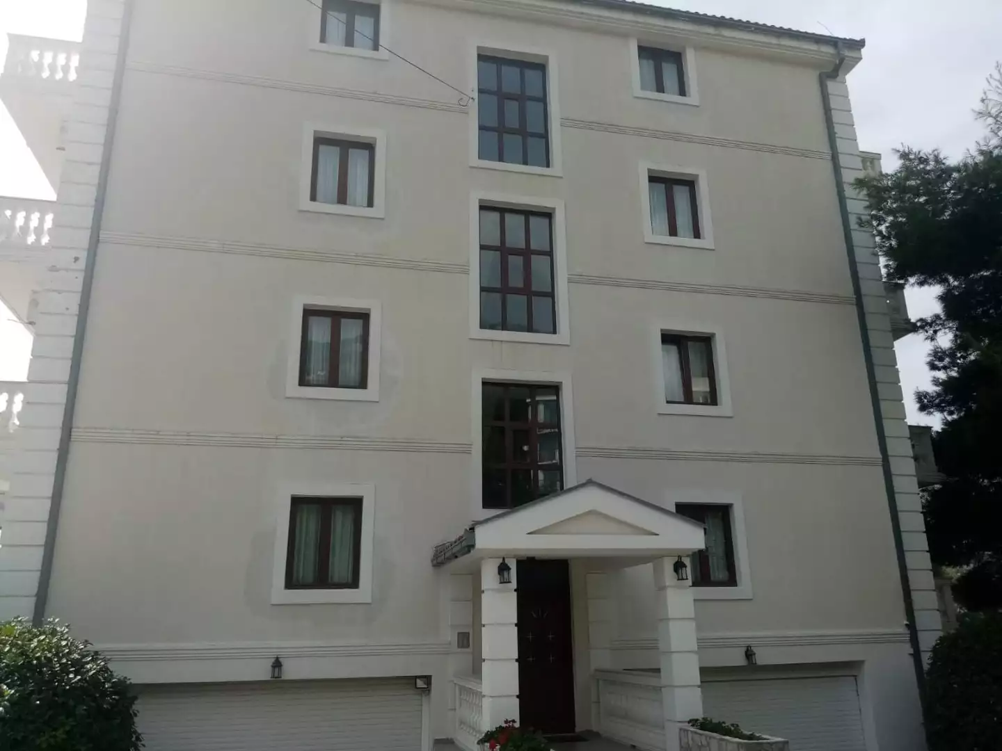 Hotels 235m² in Montenegro, Budva. Priced at 1250000€ rent photo-44