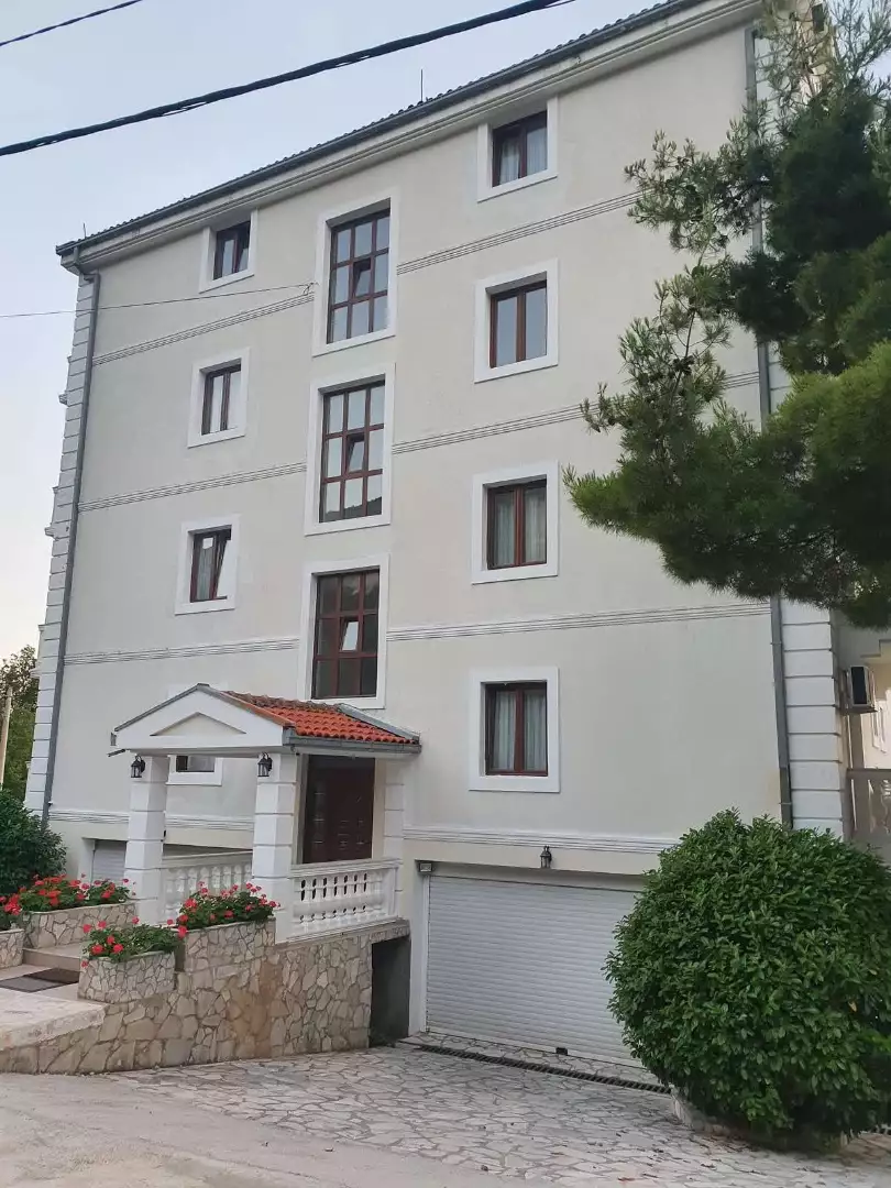 Hotels 235m² in Montenegro, Budva. Priced at 1250000€ rent photo-45