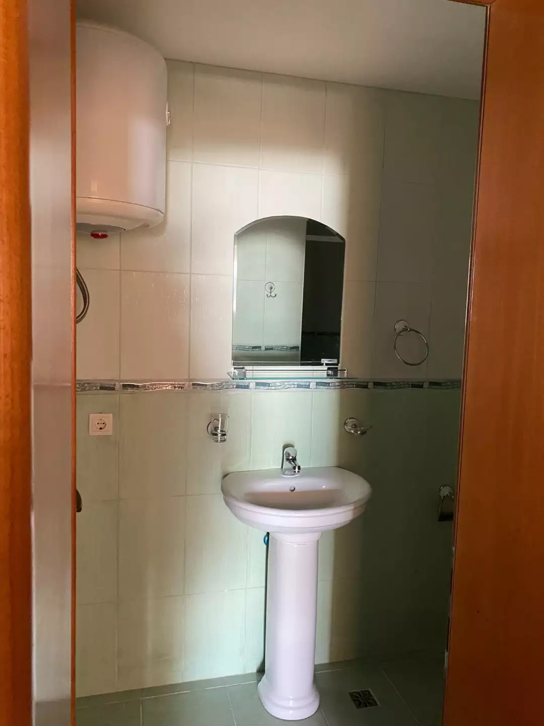 Hotels 177m² in Montenegro, Igalo. Priced at 1182700€ rent photo-34