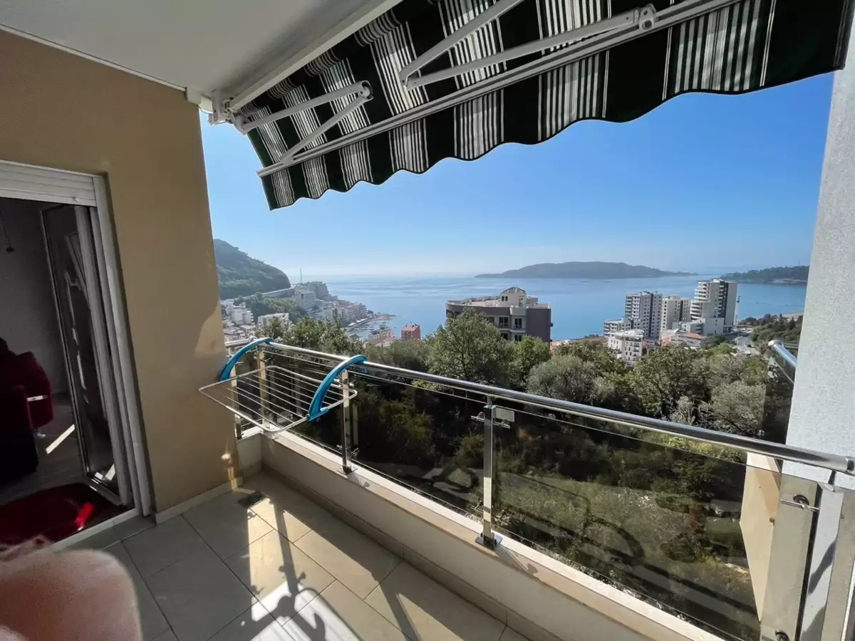 Flat 56m² in Montenegro, Rafailovici. Priced at 170000€ rent photo-3