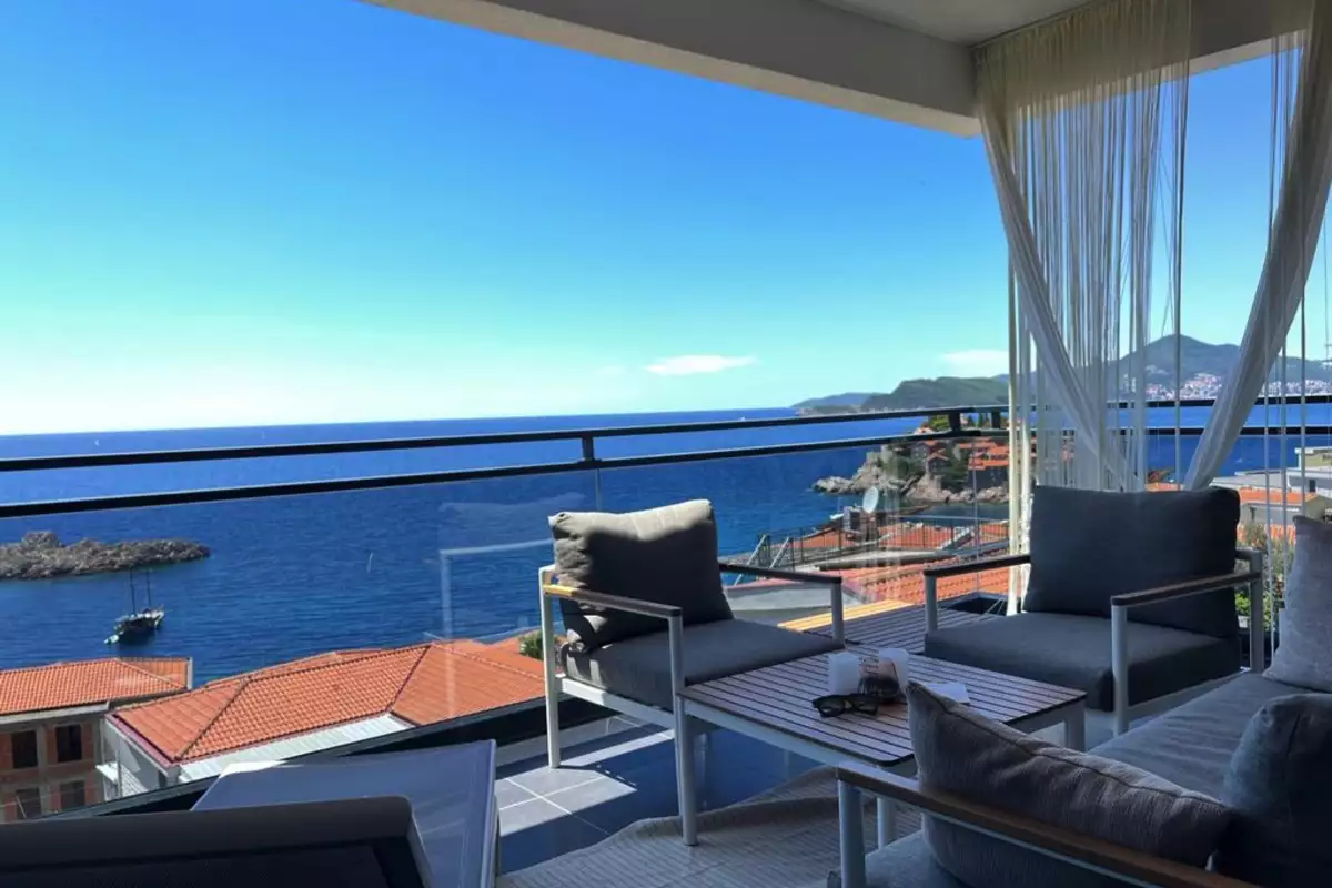 Flat 68m² in Montenegro, Sveti Stefan. Priced at 221100€ rent photo-2