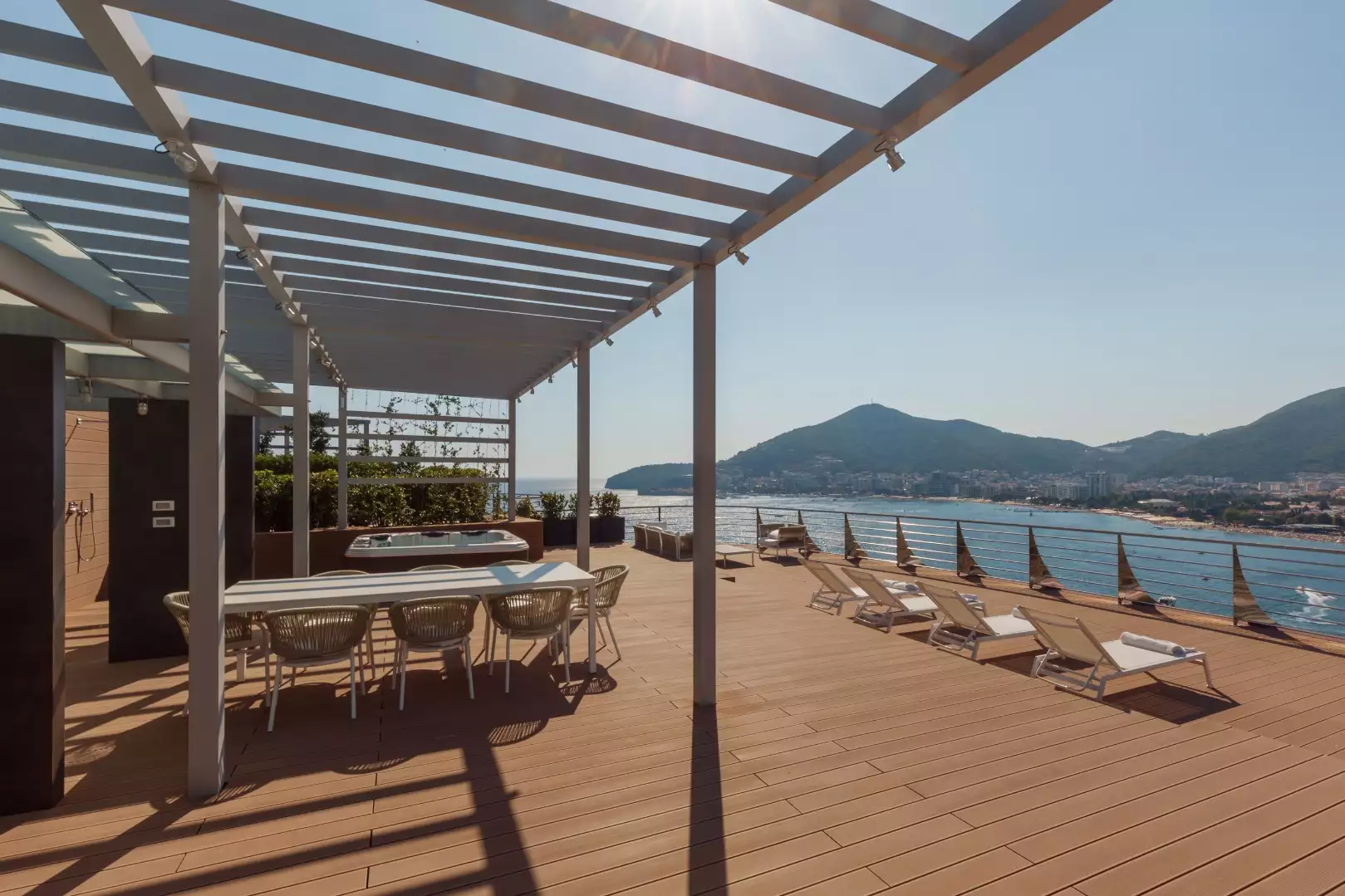 Villa 576m² in Montenegro, Becici. Priced at 2950000€ rent photo-5