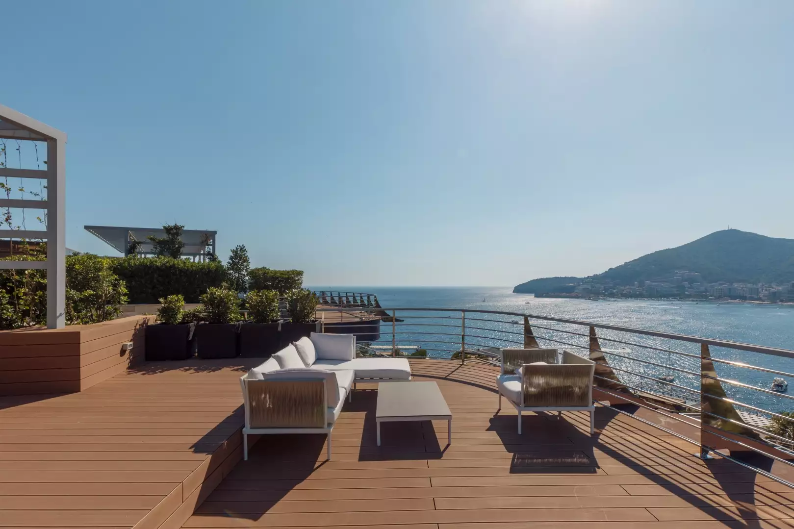 Villa 576m² in Montenegro, Becici. Priced at 2950000€ rent photo-7