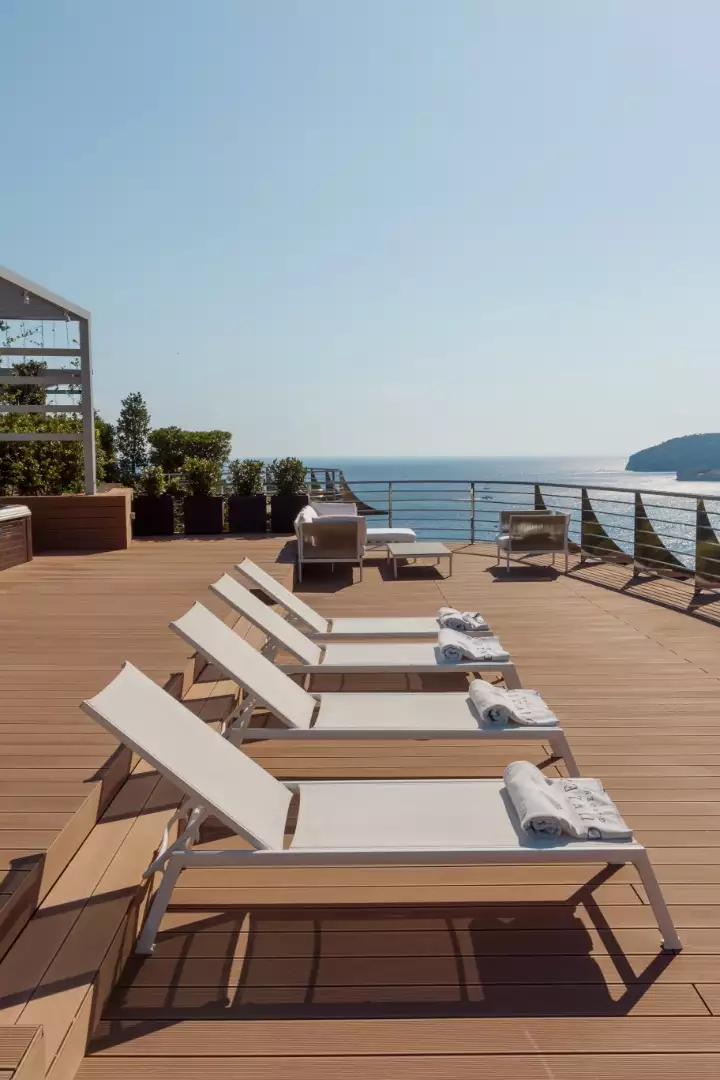 Villa 576m² in Montenegro, Becici. Priced at 2950000€ rent photo-9