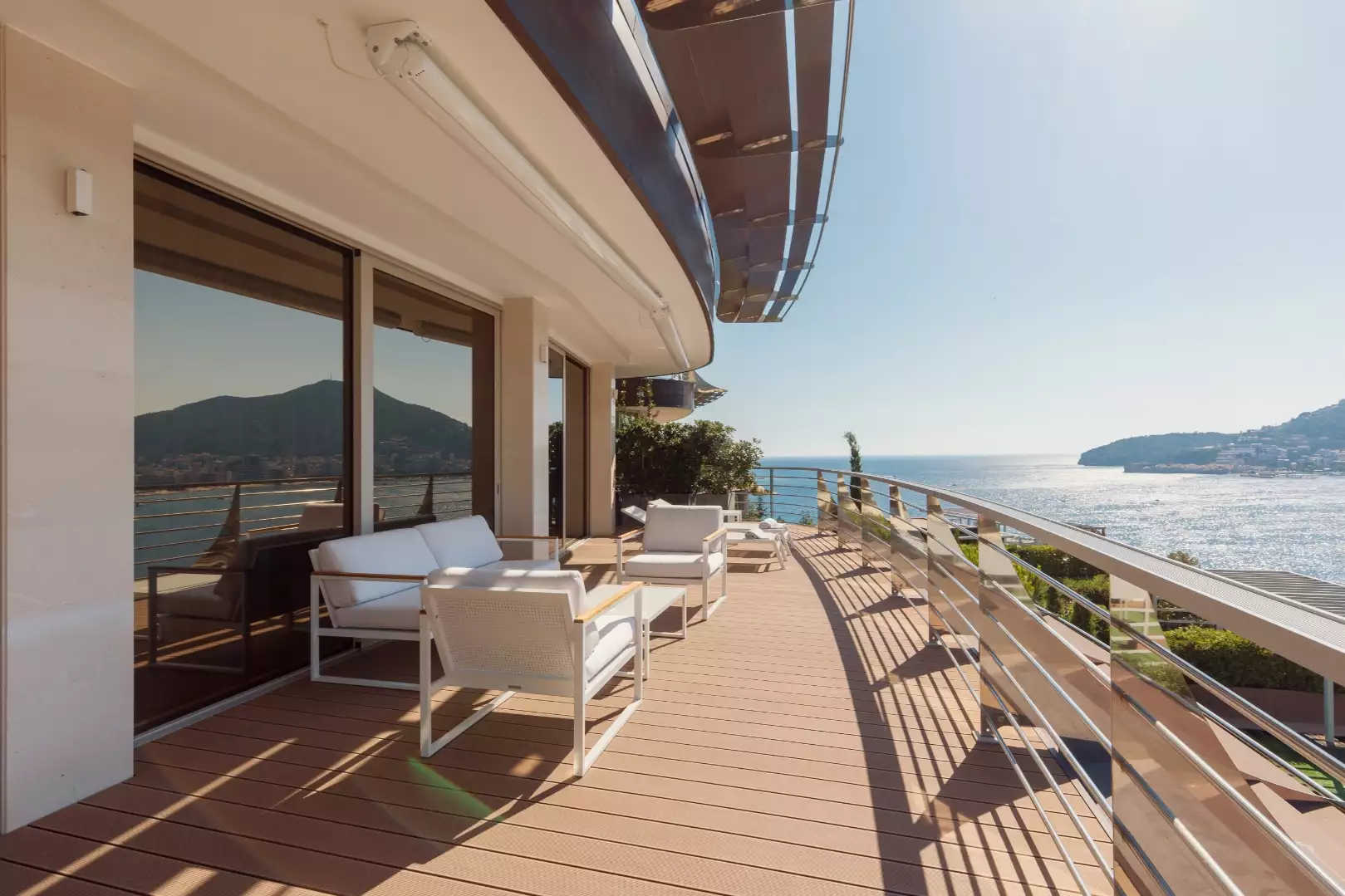 Villa 576m² in Montenegro, Becici. Priced at 2950000€ rent photo-16