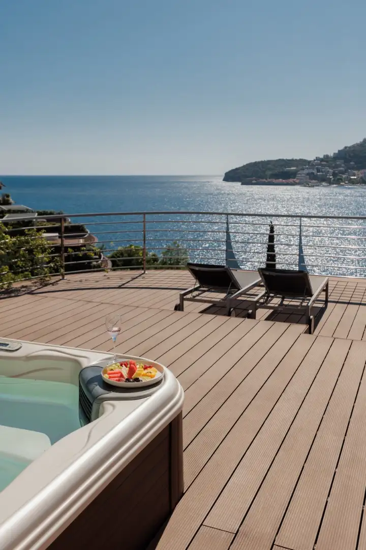 Cottage 457m² in Montenegro, Becici. Priced at 2500000€ rent photo-1