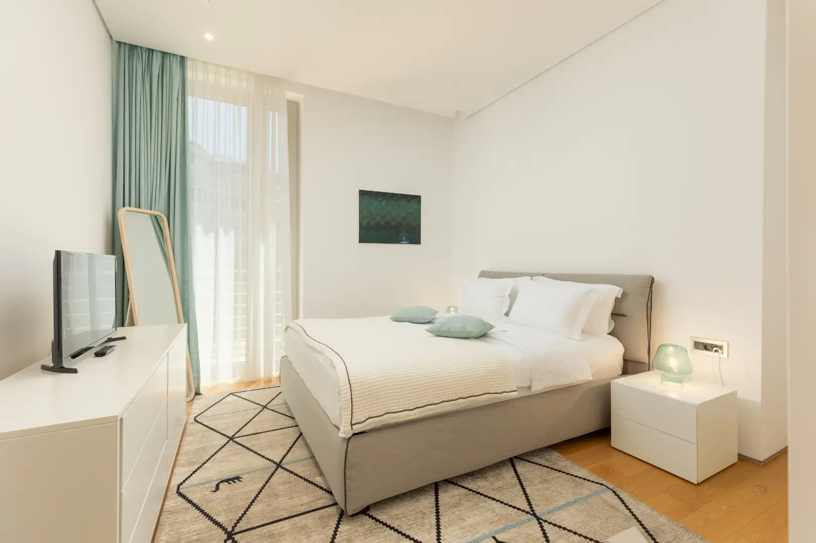 Cottage 457m² in Montenegro, Becici. Priced at 2500000€ rent photo-3