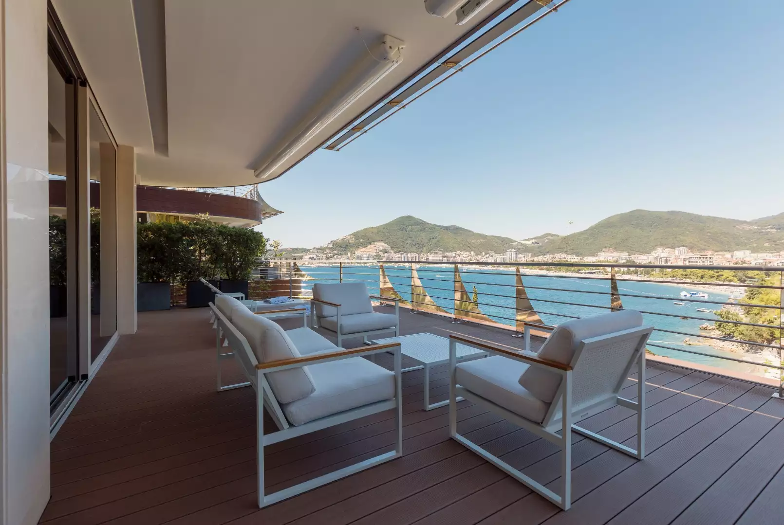 Cottage 571m² in Montenegro, Becici. Priced at 2950000€ rent photo-27