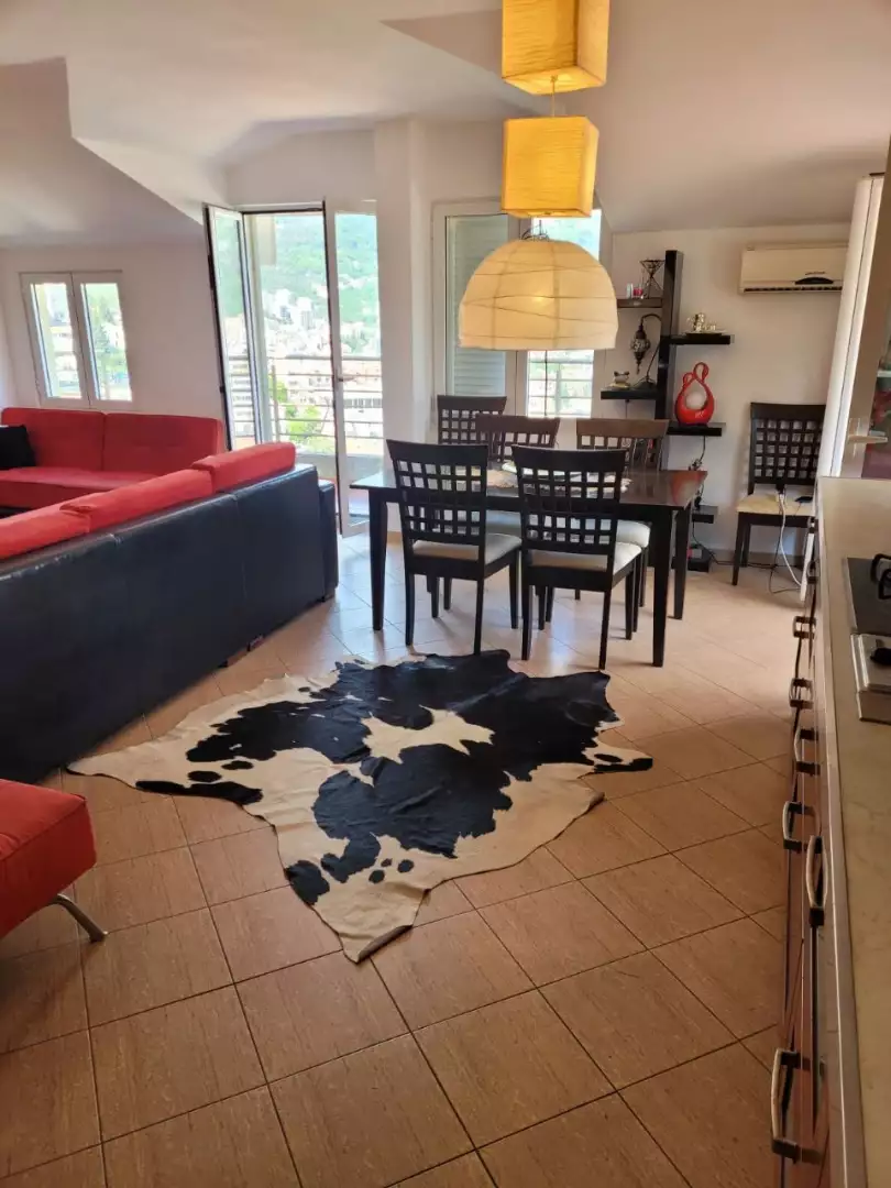 Flat 100m² in Montenegro, Budva. Priced at 190000€ rent photo-4