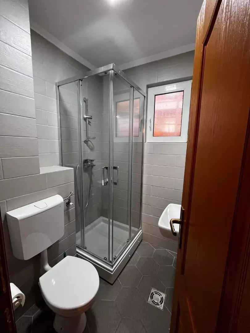 Hotels 840m² in Montenegro, Petrovac. Priced at 750000€ rent photo-3