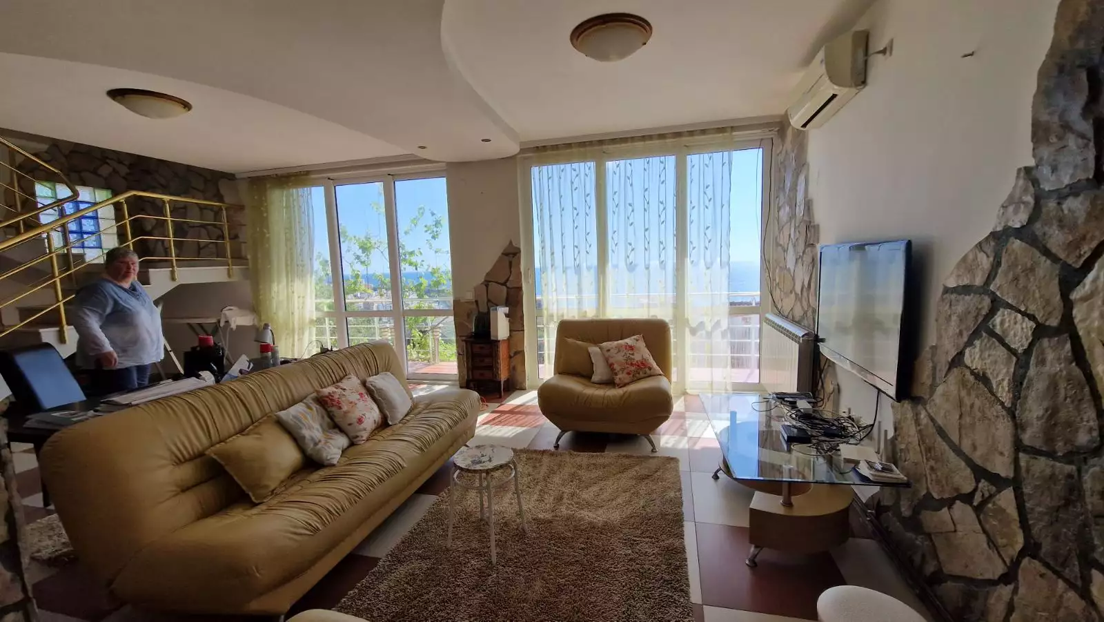 House 379m² in Montenegro, Dobra Voda. Priced at 265000€ rent photo-49