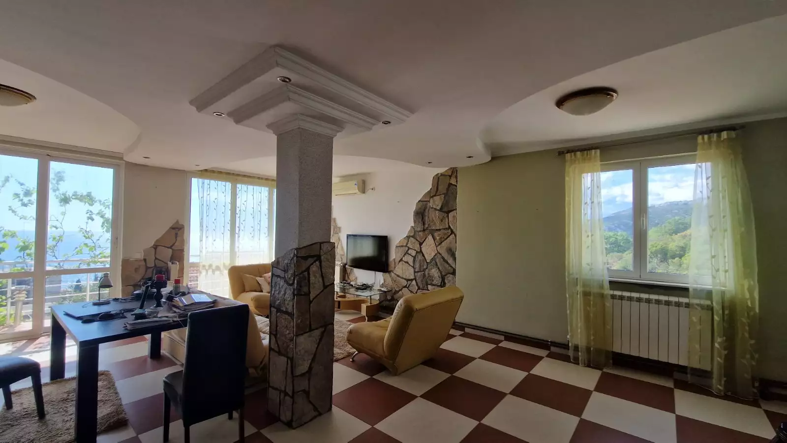 House 379m² in Montenegro, Dobra Voda. Priced at 265000€ rent photo-52