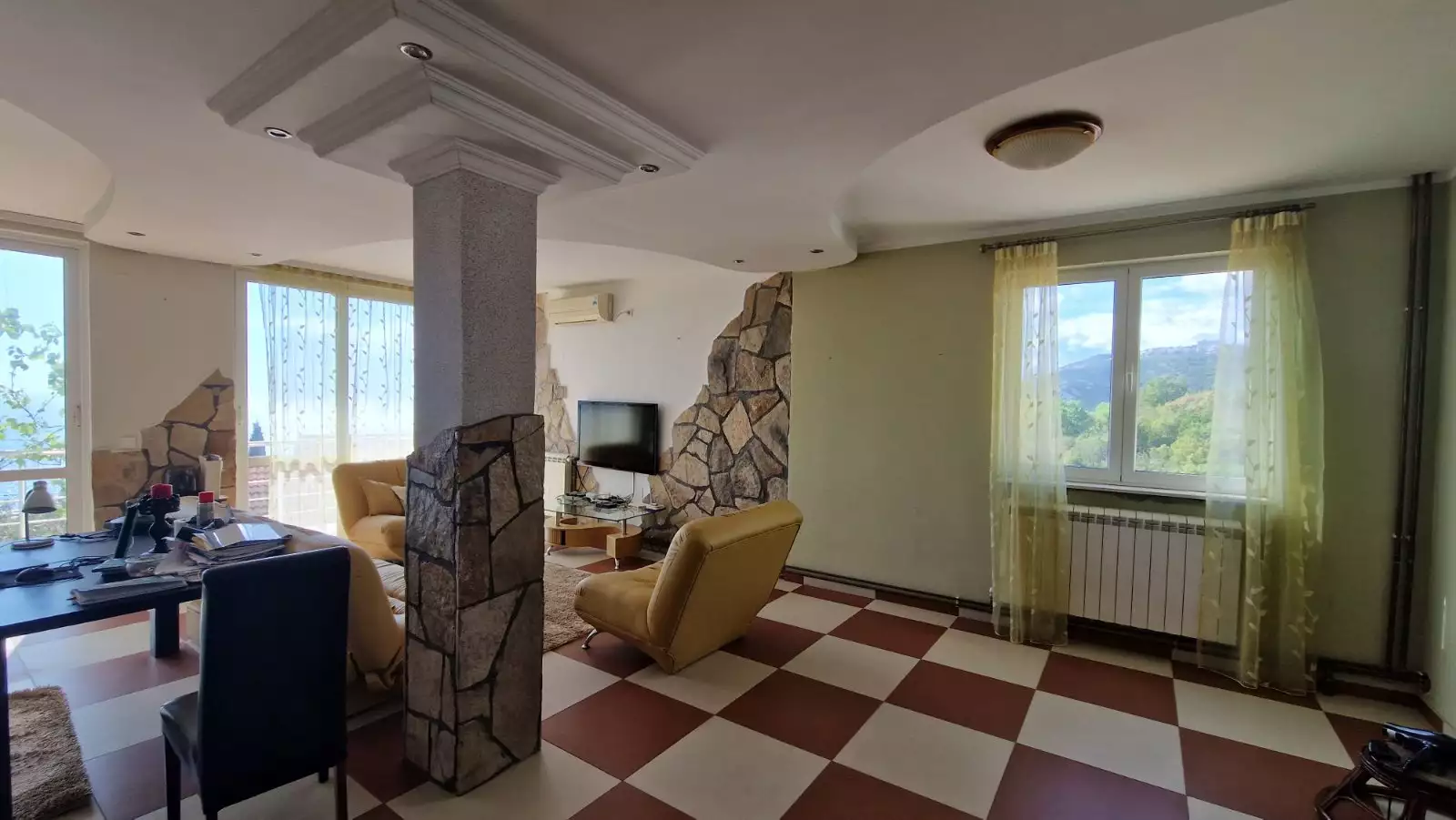 House 379m² in Montenegro, Dobra Voda. Priced at 265000€ rent photo-53