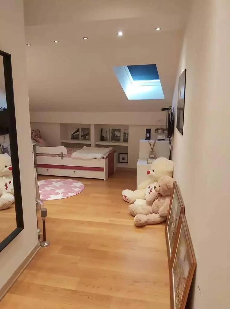Flat 230m² in Montenegro, Rafailovici. Priced at 400000€ rent photo-10