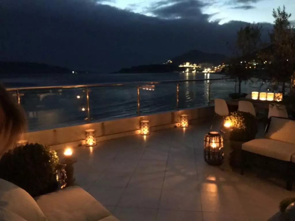 Flat 230m² in Montenegro, Rafailovici. Priced at 400000€ rent photo-13