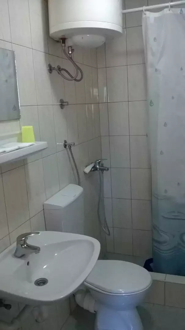 Hotels 192m² in Montenegro, Sutomore. Priced at 210000€ rent photo-6