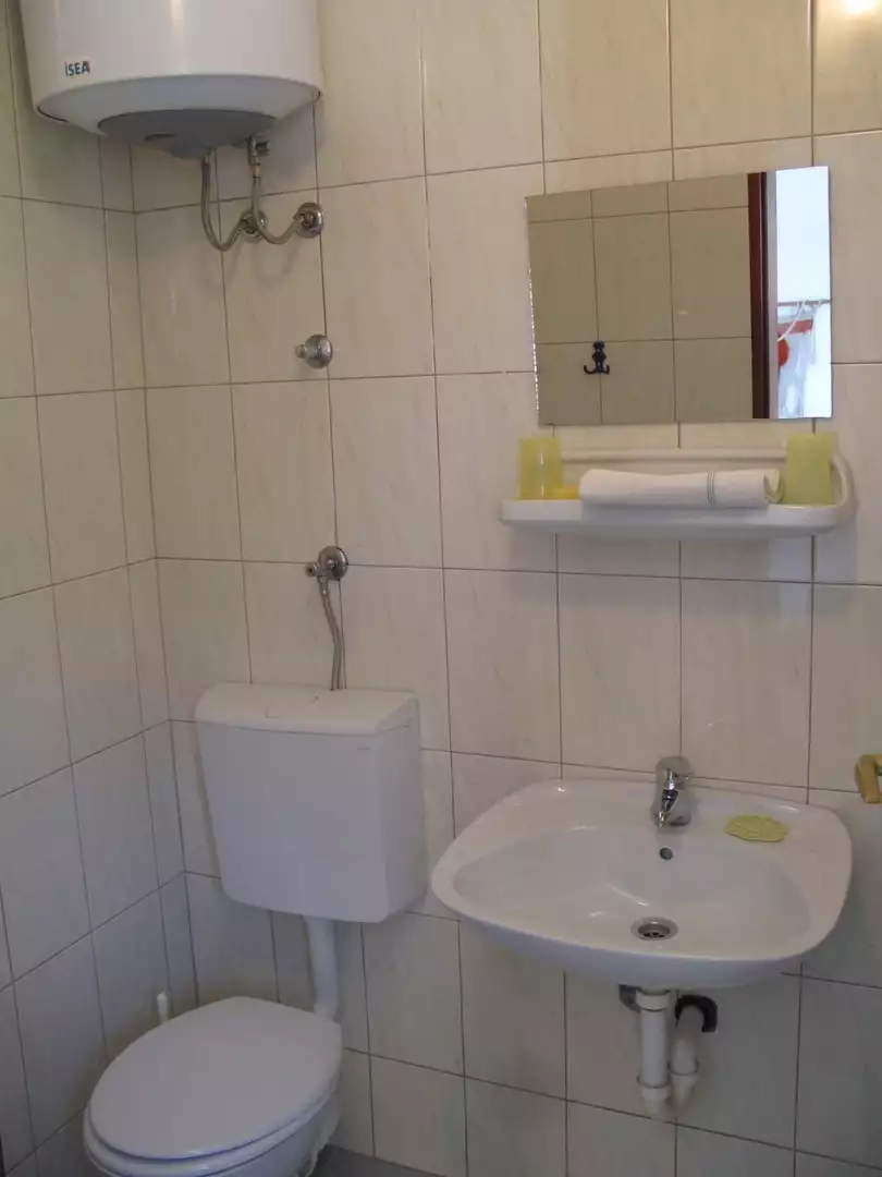 Hotels 192m² in Montenegro, Sutomore. Priced at 210000€ rent photo-15