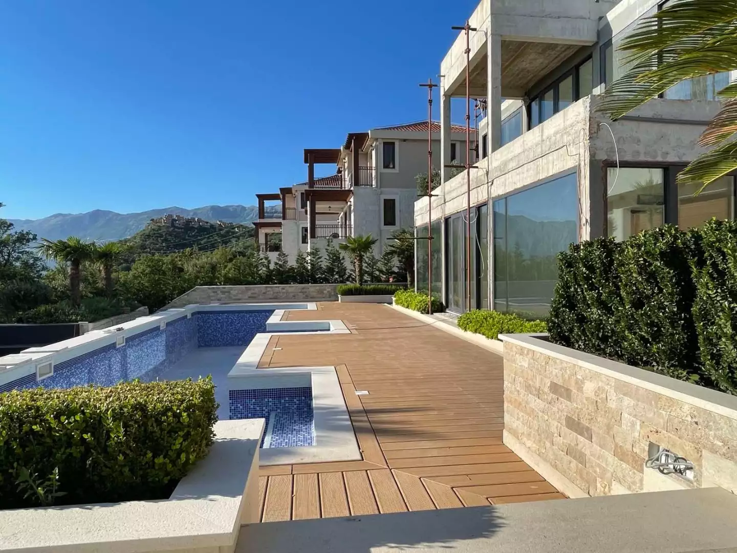 Villa 400m² in Montenegro, Sveti Stefan. Priced at 2000000€ rent photo-4