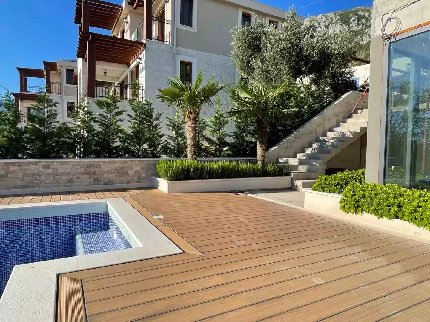 Villa 400m² in Montenegro, Sveti Stefan. Priced at 2000000€ rent photo-6