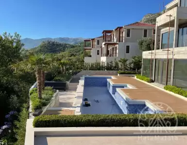 Buy in Montenegro for 2000000€