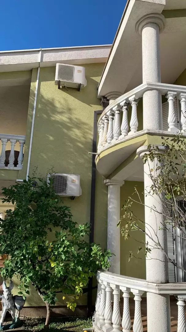 House 299m² in Montenegro, Petrovac. Priced at 380000€ rent photo-2