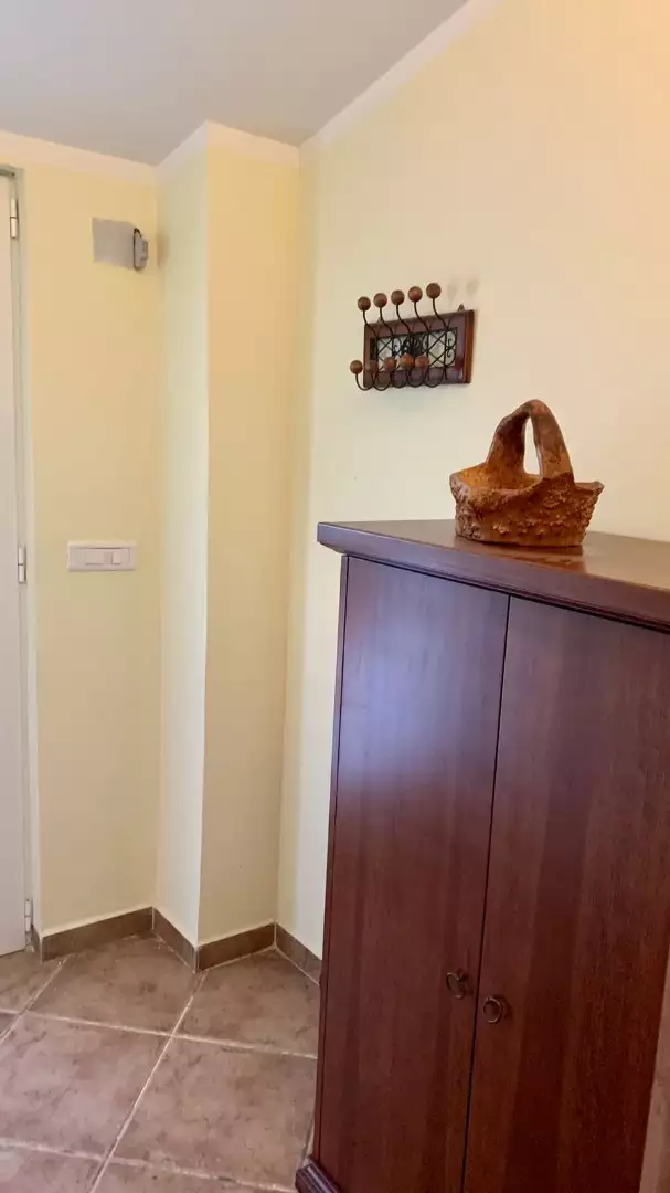 House 299m² in Montenegro, Petrovac. Priced at 380000€ rent photo-5