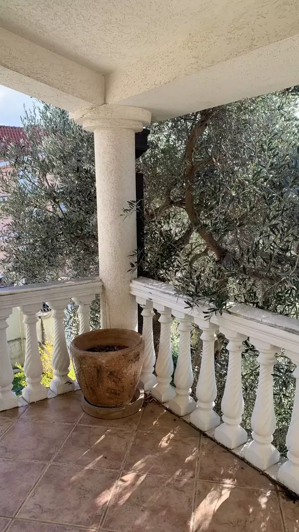 House 299m² in Montenegro, Petrovac. Priced at 380000€ rent photo-14