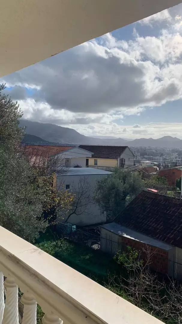 House 299m² in Montenegro, Petrovac. Priced at 380000€ rent photo-20