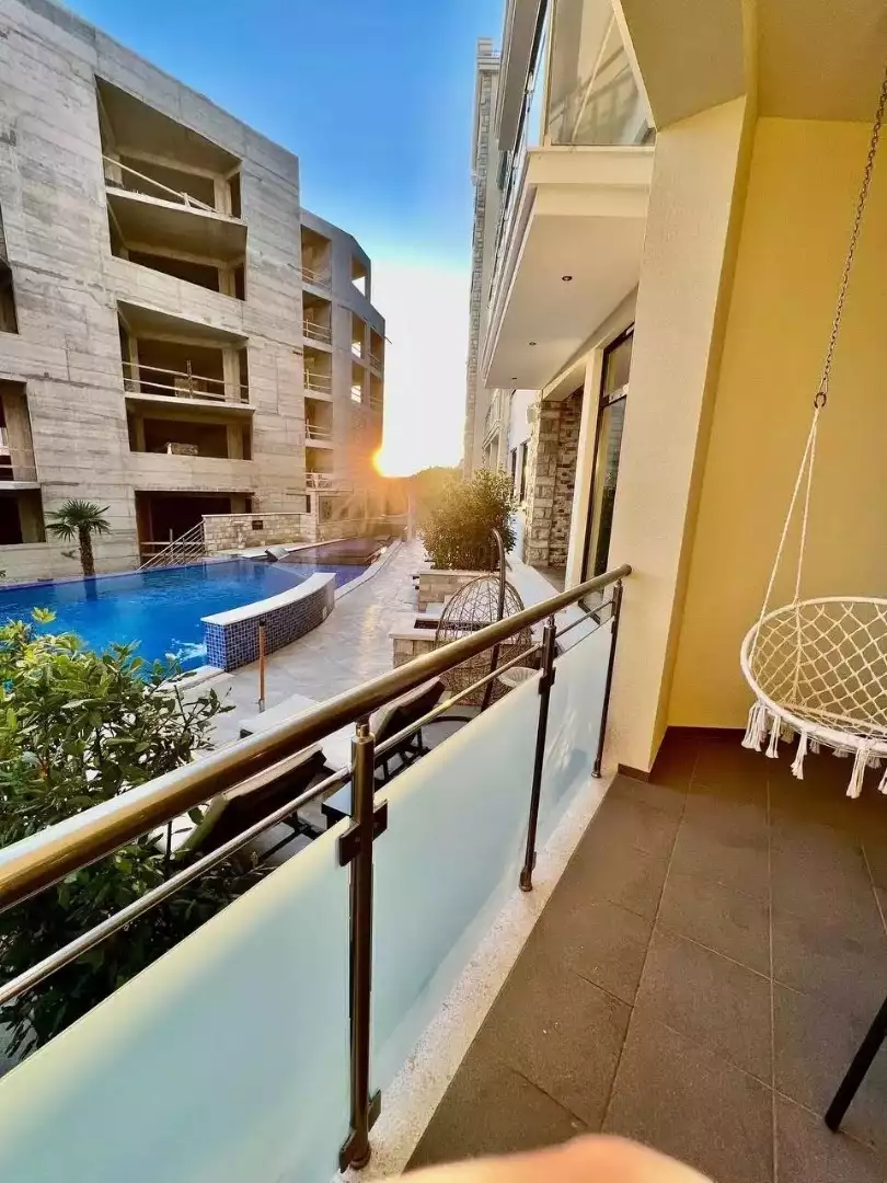 Flat 81m² in Montenegro, Becici. Priced at 265000€ rent photo-2