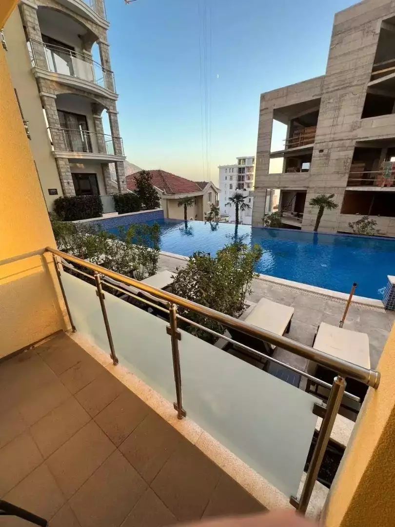 Flat 81m² in Montenegro, Becici. Priced at 265000€ rent photo-3