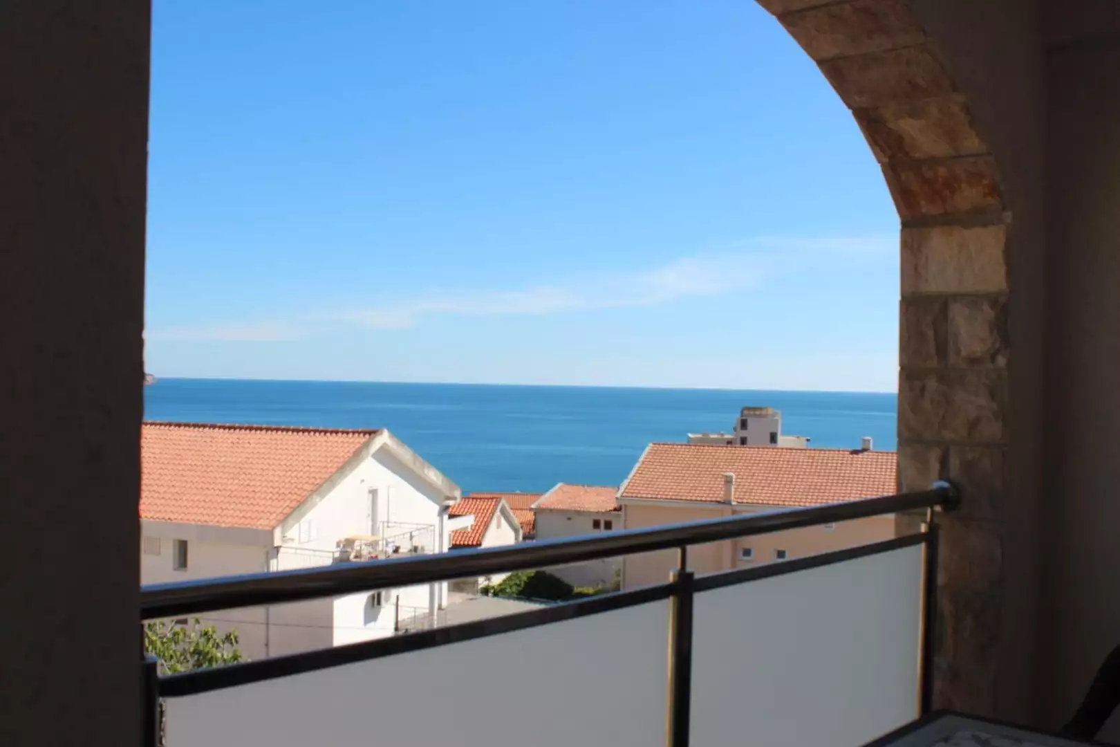 Hotels 224m² in Montenegro, Becici. Priced at 2000000€ rent photo-15