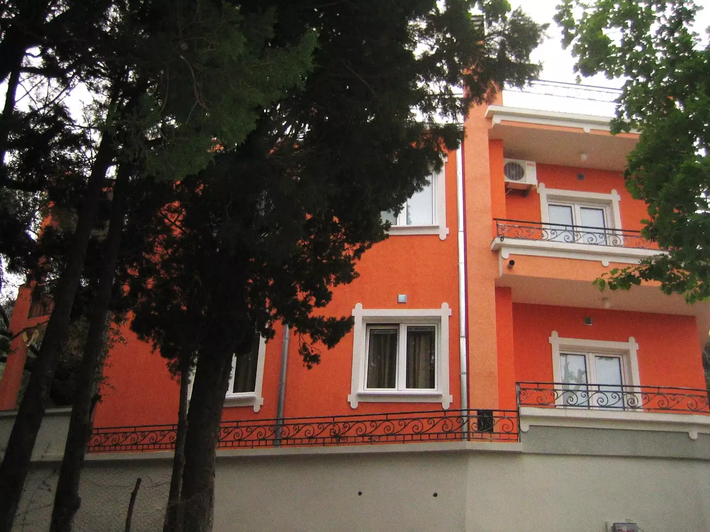 Hotels 343m² in Montenegro, Bar. Priced at 320000€ rent photo-2