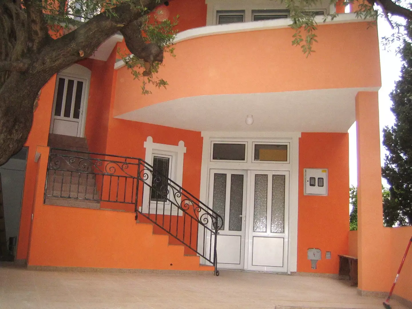 Hotels 343m² in Montenegro, Bar. Priced at 320000€ rent photo-18
