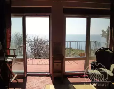 Buy in Montenegro for 590000€