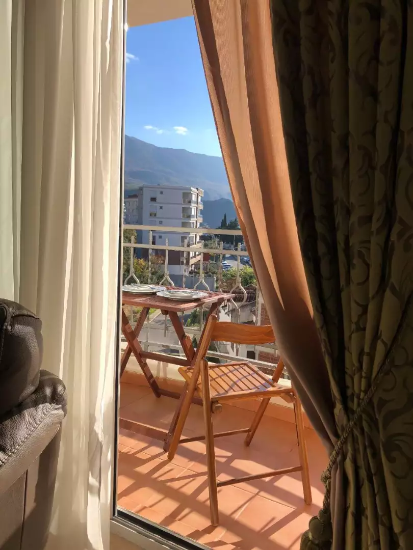 Flat 182m² in Montenegro, Becici. Priced at 280000€ rent photo-2