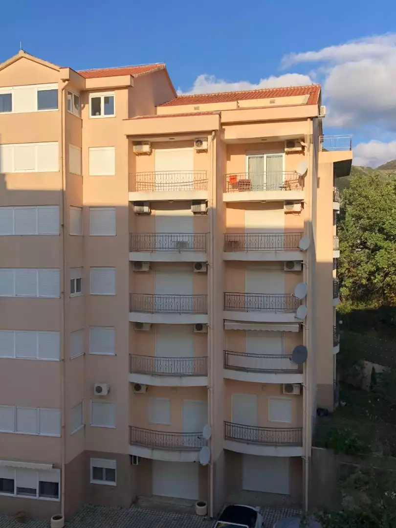 Flat 182m² in Montenegro, Becici. Priced at 280000€ rent photo-4