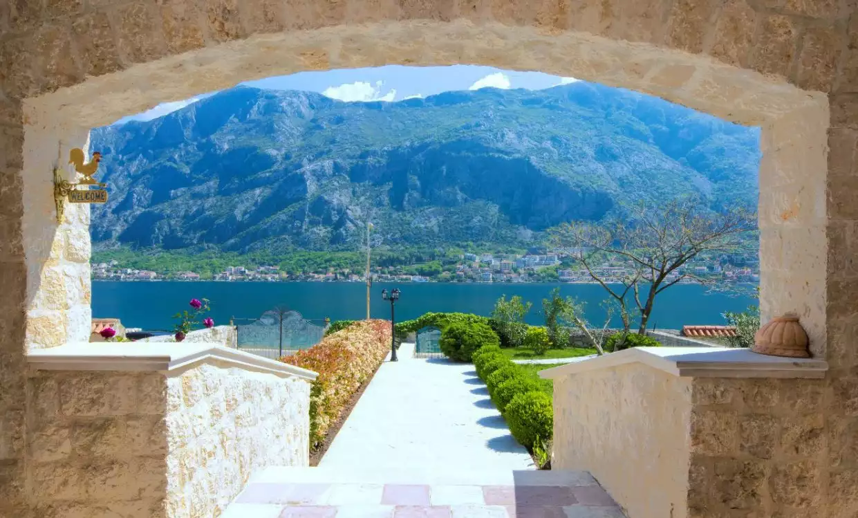 Villa 497m² in Montenegro, Prcanj. Priced at 4000000€ rent photo-6