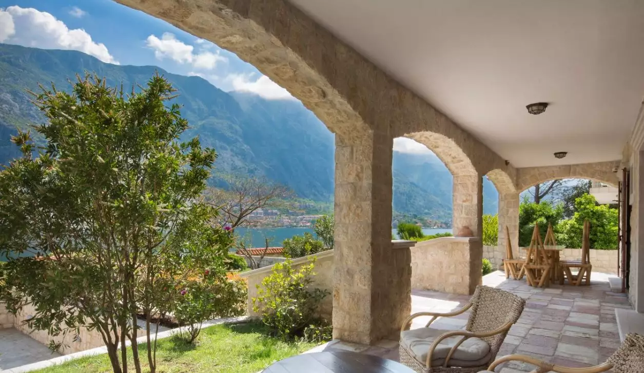 Villa 497m² in Montenegro, Prcanj. Priced at 4000000€ rent photo-8
